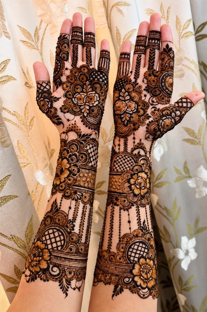 Mehendi from the practice, the first years